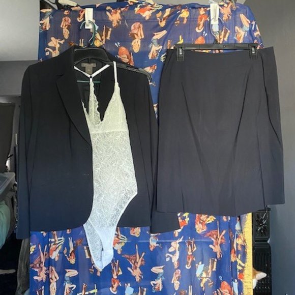 Ann Taylor - Picture 2 of 2